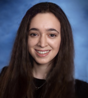 Chiara Headshot
